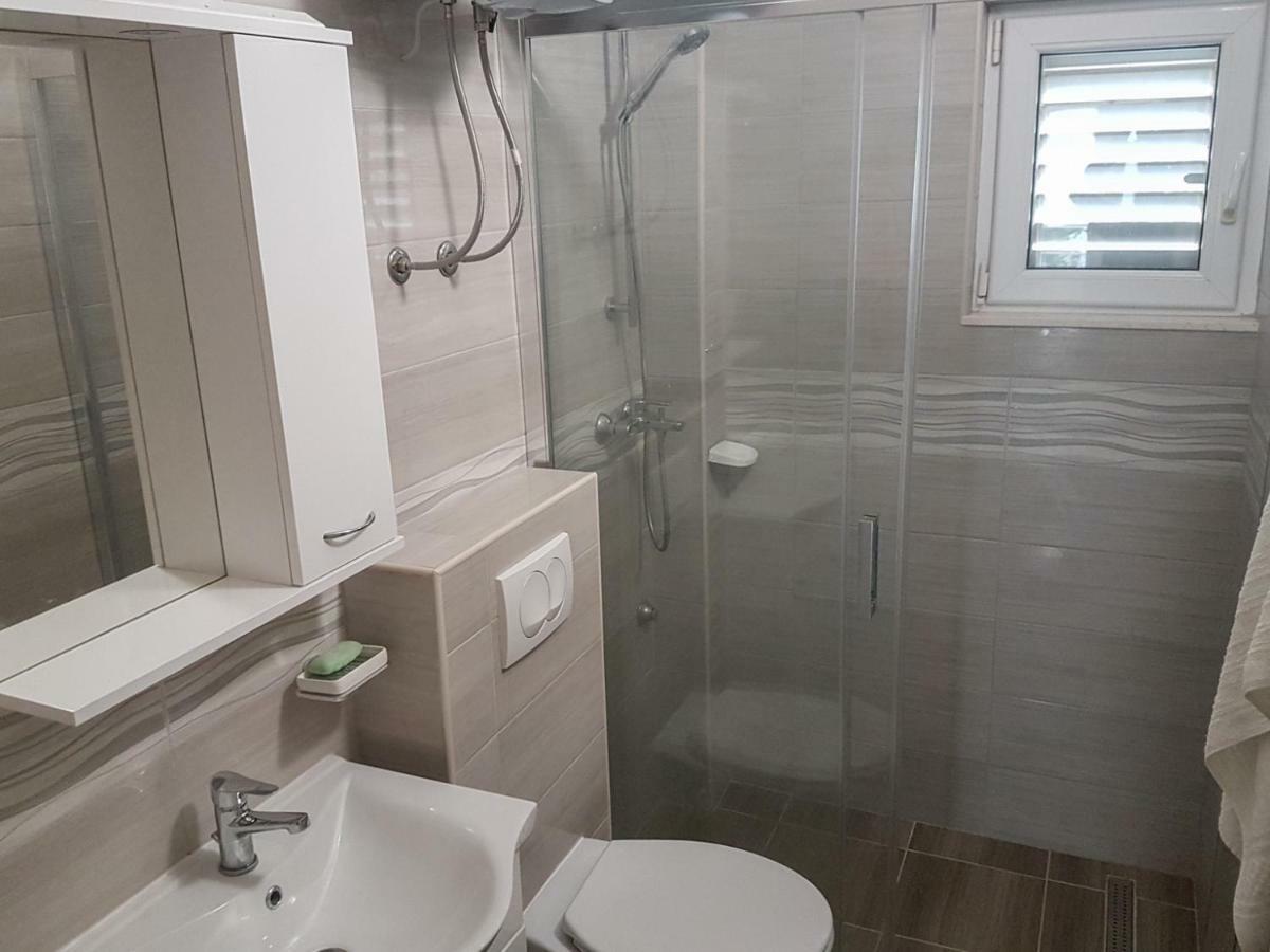Apartment Drago Каштела Екстер'єр фото