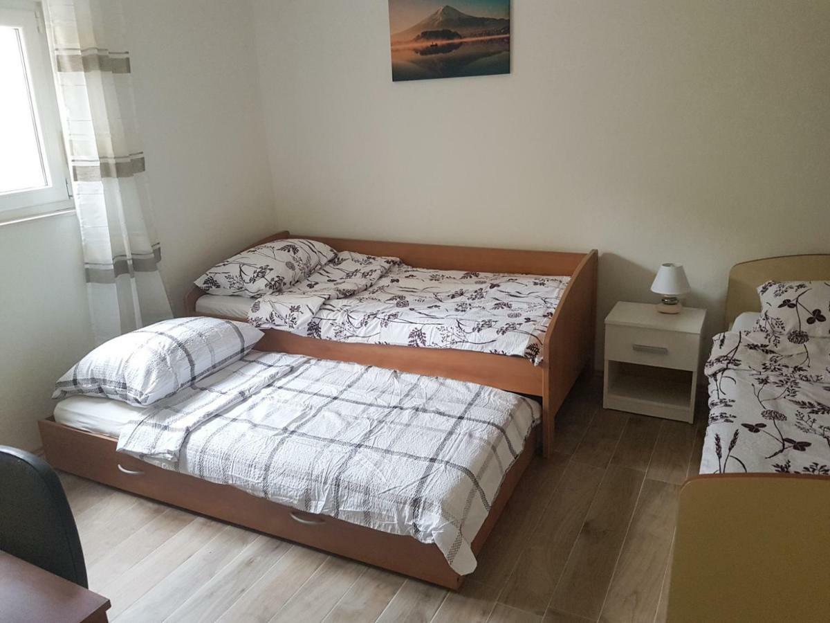 Apartment Drago Каштела Екстер'єр фото