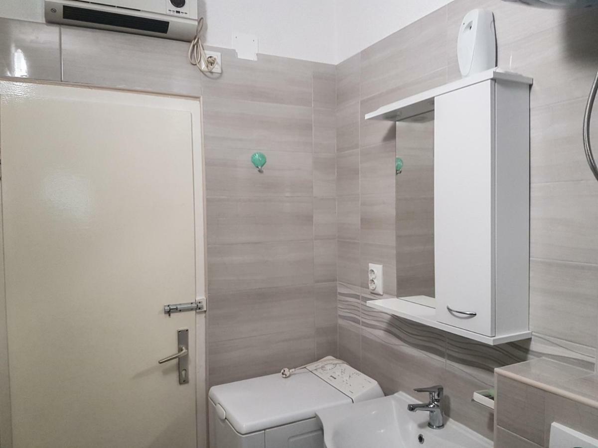Apartment Drago Каштела Екстер'єр фото